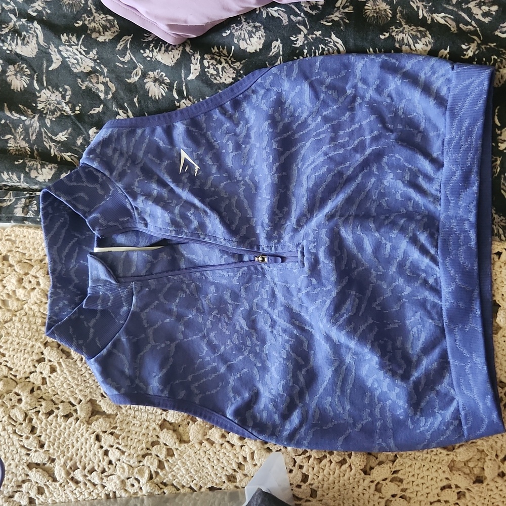 Gymshark adapt animal zipper top